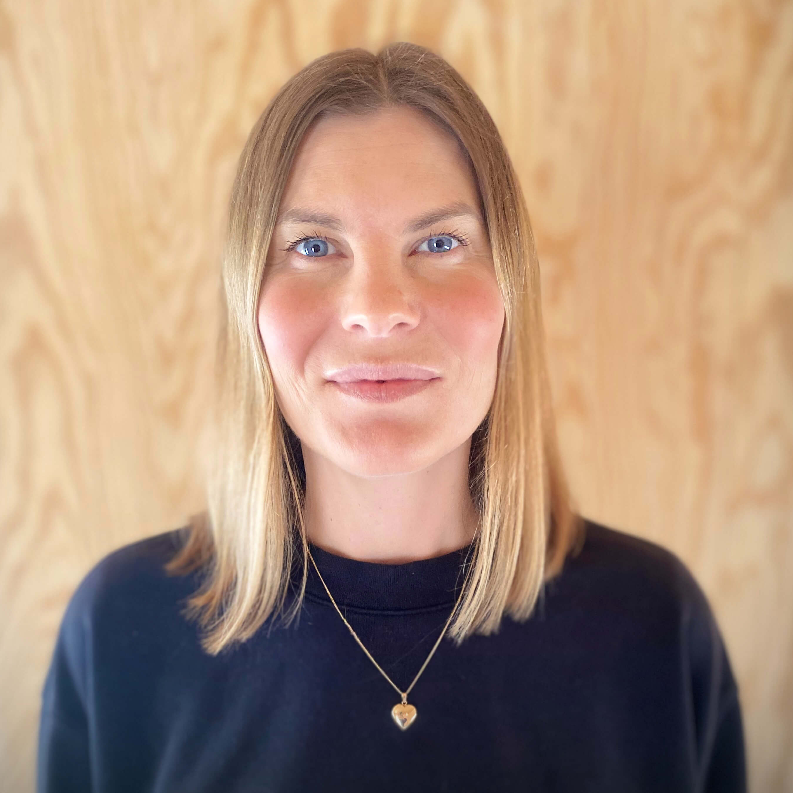 Linda Björk - Founder and CEO. Corporate Sustainability Specialist.